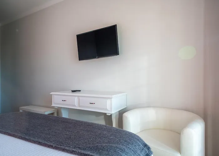 Ensuite 2 Vermelho Rochedo בית הארחה
